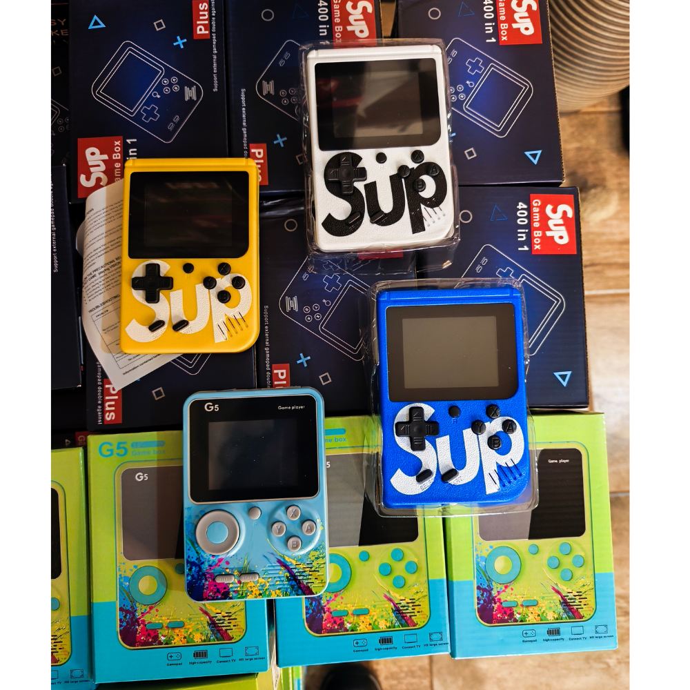 Consola Retro Portátil con 400 Juegos